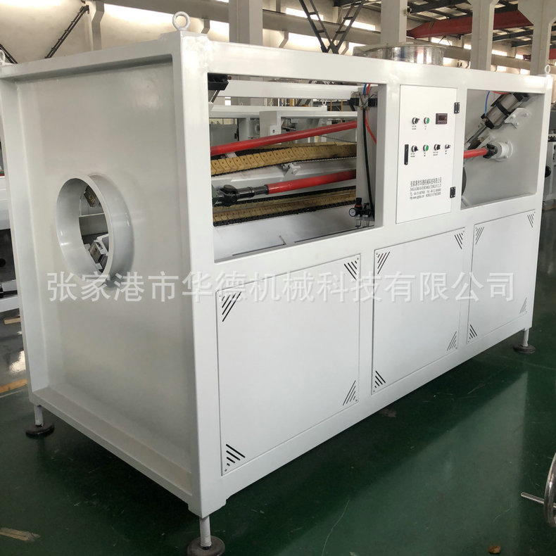 HDPE160-400管材擠出機生（shēng）產線